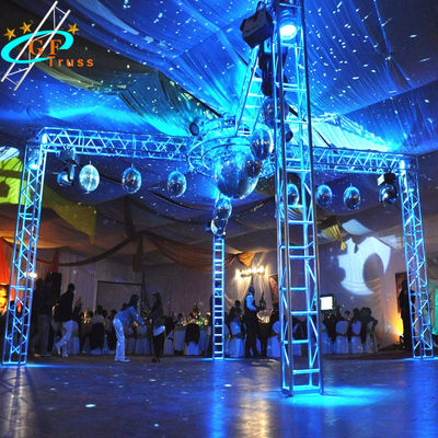 Hệ thống giàn chiếu sáng hình vuông Booth Box để trưng bày triển lãm